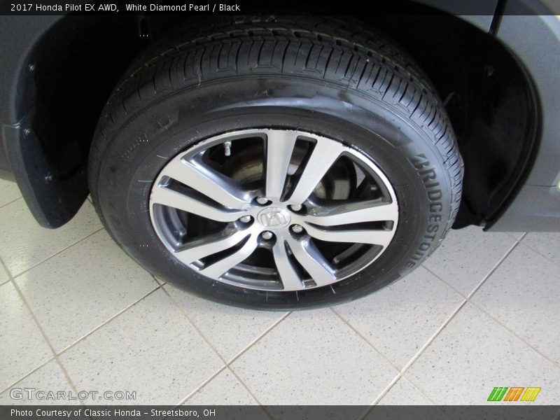 White Diamond Pearl / Black 2017 Honda Pilot EX AWD
