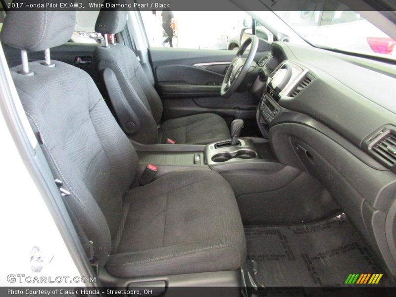 White Diamond Pearl / Black 2017 Honda Pilot EX AWD