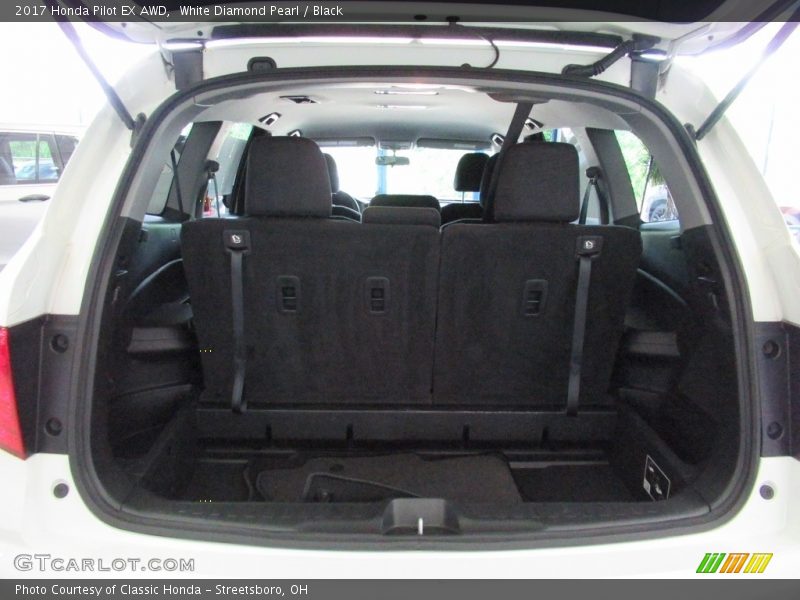 White Diamond Pearl / Black 2017 Honda Pilot EX AWD