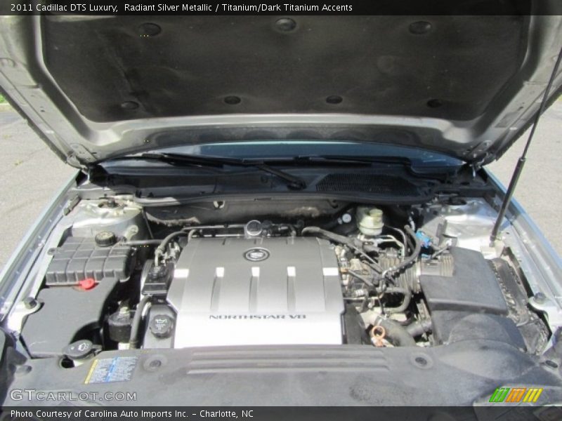Radiant Silver Metallic / Titanium/Dark Titanium Accents 2011 Cadillac DTS Luxury