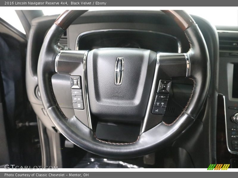  2016 Navigator Reserve 4x4 Steering Wheel