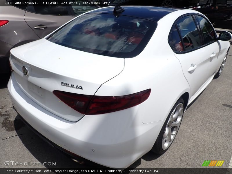 Alfa White / Black/Dark Gray 2018 Alfa Romeo Giulia Ti AWD