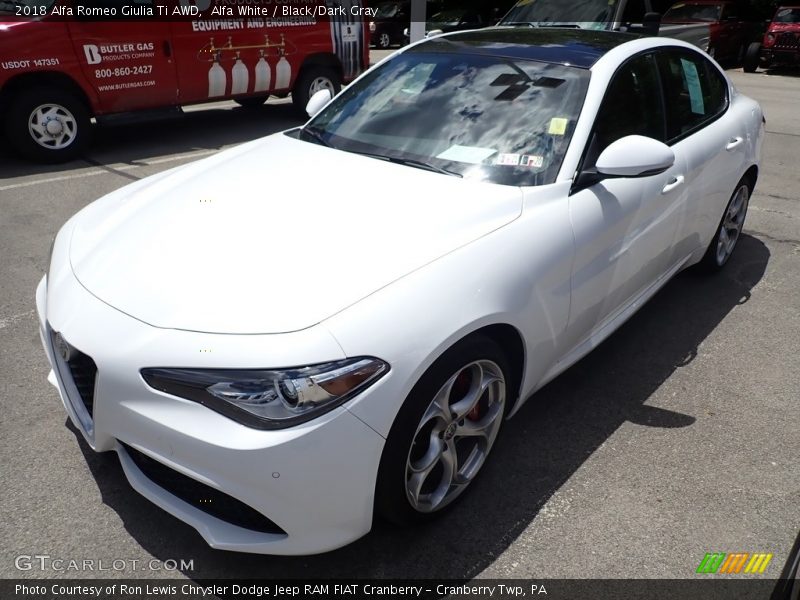 Alfa White / Black/Dark Gray 2018 Alfa Romeo Giulia Ti AWD