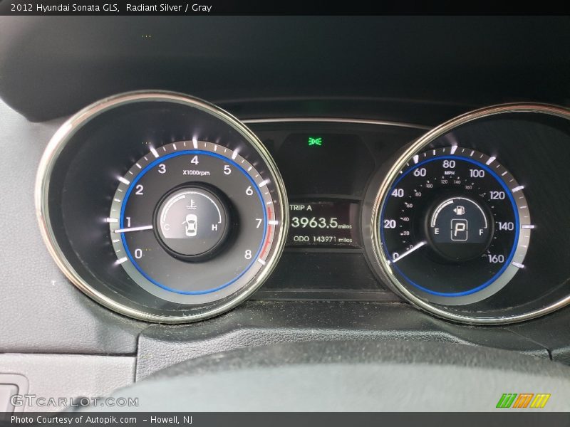 Radiant Silver / Gray 2012 Hyundai Sonata GLS