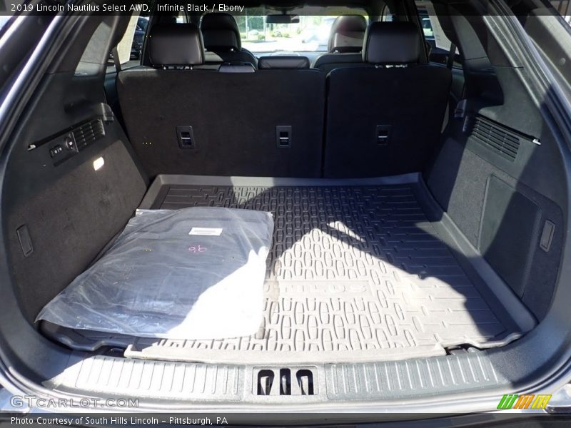 Infinite Black / Ebony 2019 Lincoln Nautilus Select AWD