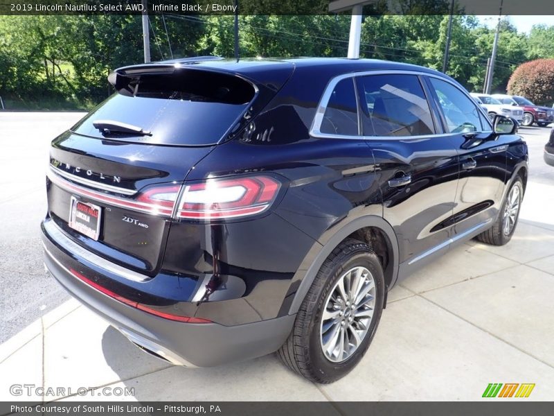 Infinite Black / Ebony 2019 Lincoln Nautilus Select AWD