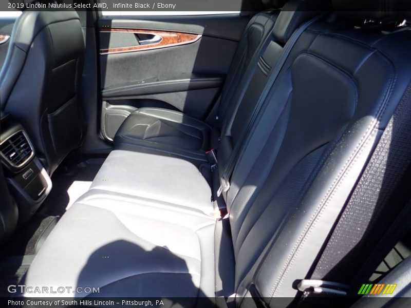 Infinite Black / Ebony 2019 Lincoln Nautilus Select AWD