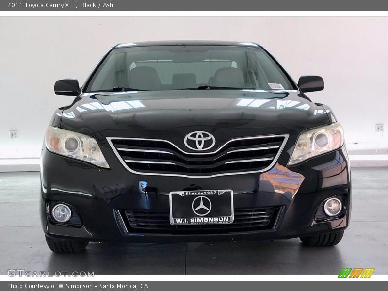 Black / Ash 2011 Toyota Camry XLE