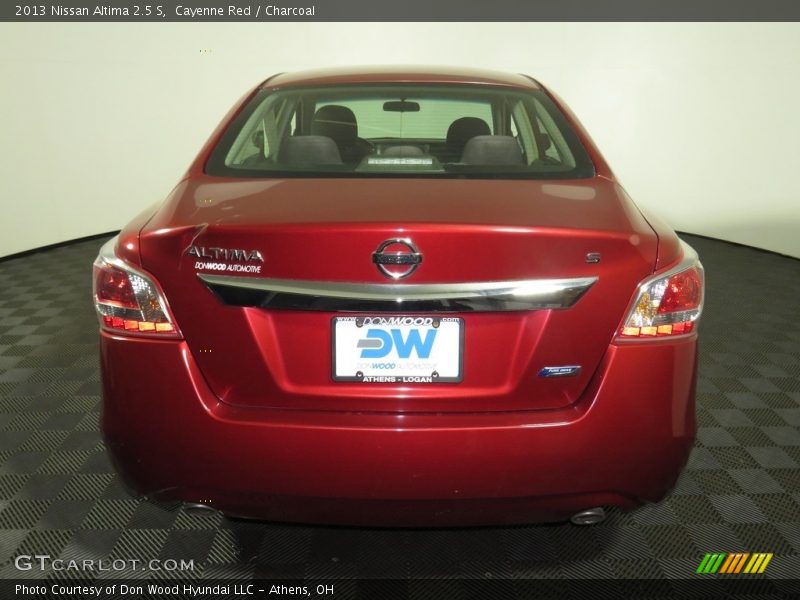 Cayenne Red / Charcoal 2013 Nissan Altima 2.5 S