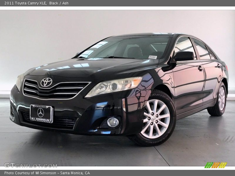 Black / Ash 2011 Toyota Camry XLE