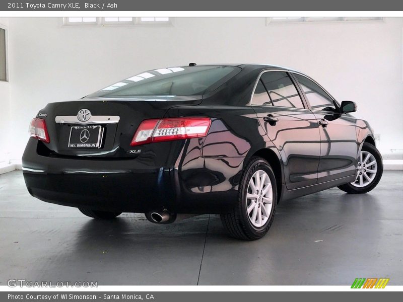 Black / Ash 2011 Toyota Camry XLE