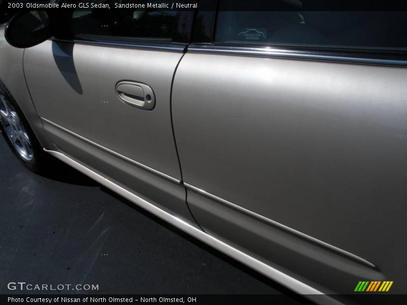 Sandstone Metallic / Neutral 2003 Oldsmobile Alero GLS Sedan