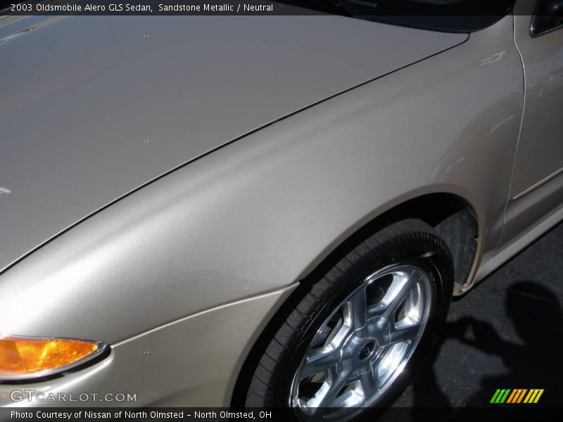 Sandstone Metallic / Neutral 2003 Oldsmobile Alero GLS Sedan