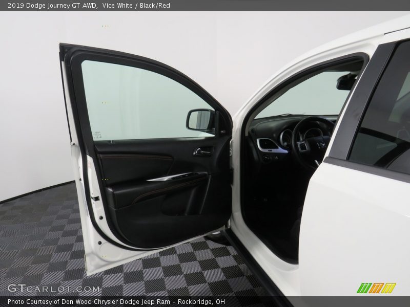 Vice White / Black/Red 2019 Dodge Journey GT AWD