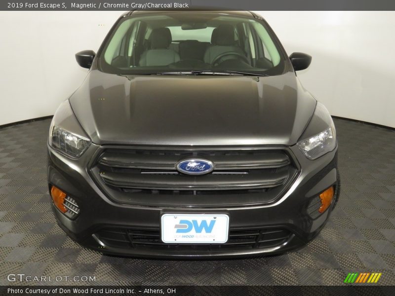 Magnetic / Chromite Gray/Charcoal Black 2019 Ford Escape S