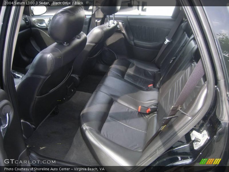 Black Onyx / Black 2004 Saturn L300 3 Sedan