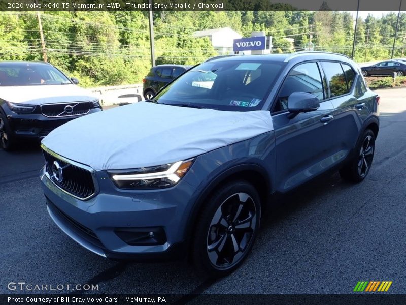 Thunder Grey Metallic / Charcoal 2020 Volvo XC40 T5 Momentum AWD