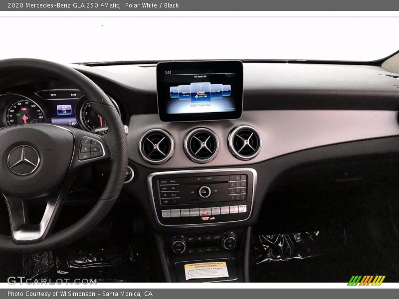 Polar White / Black 2020 Mercedes-Benz GLA 250 4Matic