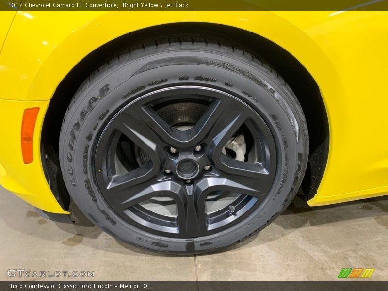  2017 Camaro LT Convertible Wheel