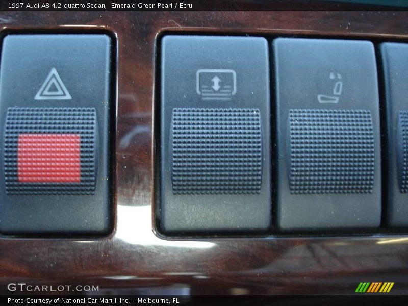 Emerald Green Pearl / Ecru 1997 Audi A8 4.2 quattro Sedan