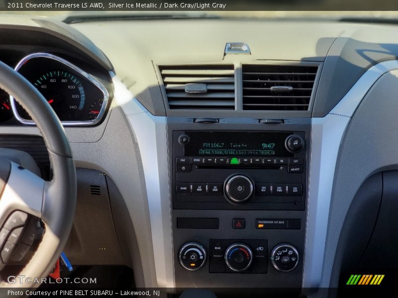 Silver Ice Metallic / Dark Gray/Light Gray 2011 Chevrolet Traverse LS AWD