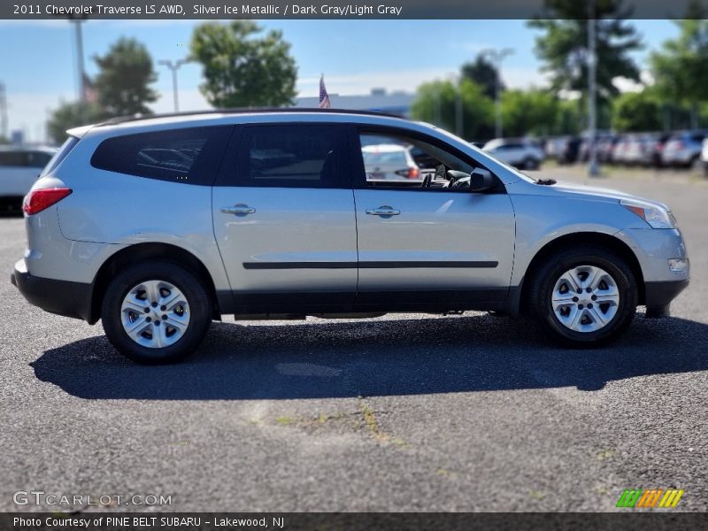 Silver Ice Metallic / Dark Gray/Light Gray 2011 Chevrolet Traverse LS AWD