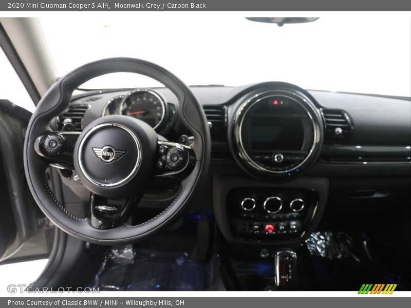 Moonwalk Grey / Carbon Black 2020 Mini Clubman Cooper S All4
