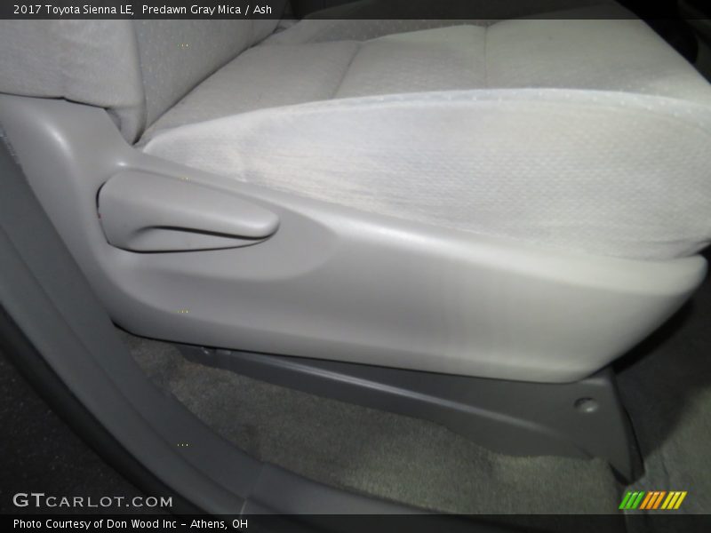 Predawn Gray Mica / Ash 2017 Toyota Sienna LE