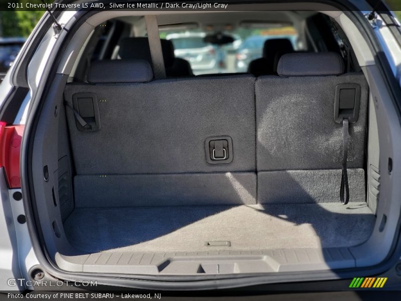 Silver Ice Metallic / Dark Gray/Light Gray 2011 Chevrolet Traverse LS AWD