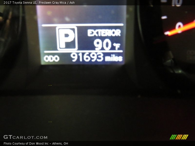 Predawn Gray Mica / Ash 2017 Toyota Sienna LE