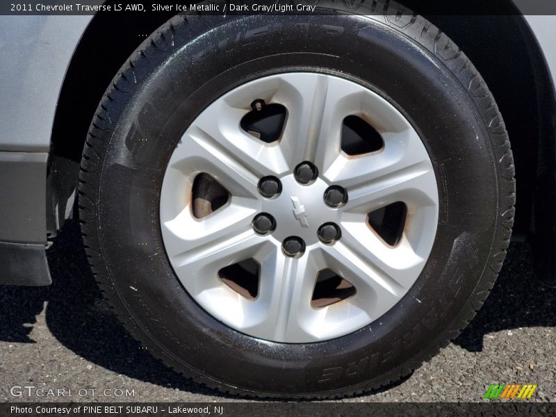 Silver Ice Metallic / Dark Gray/Light Gray 2011 Chevrolet Traverse LS AWD
