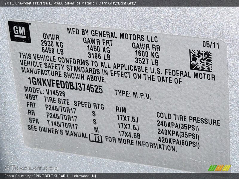 Silver Ice Metallic / Dark Gray/Light Gray 2011 Chevrolet Traverse LS AWD