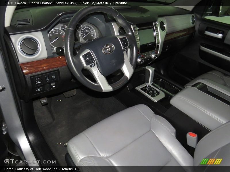 Silver Sky Metallic / Graphite 2016 Toyota Tundra Limited CrewMax 4x4