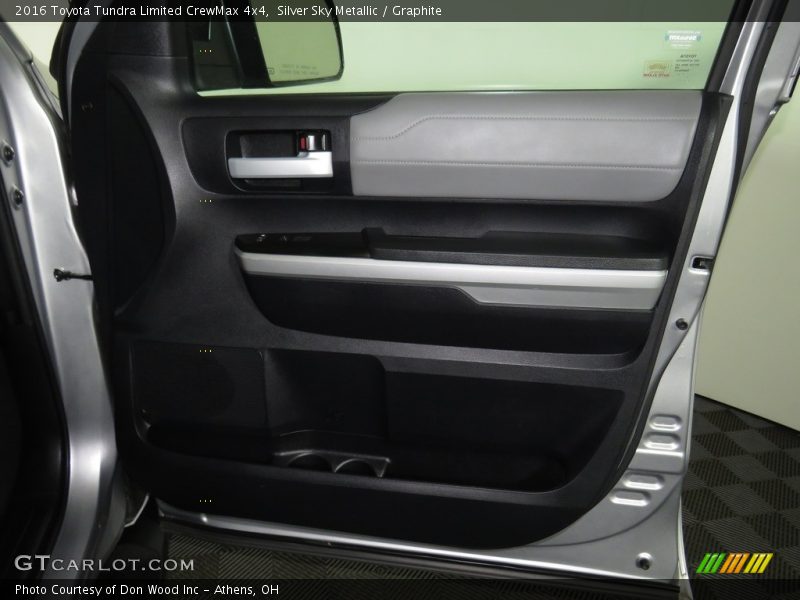 Silver Sky Metallic / Graphite 2016 Toyota Tundra Limited CrewMax 4x4