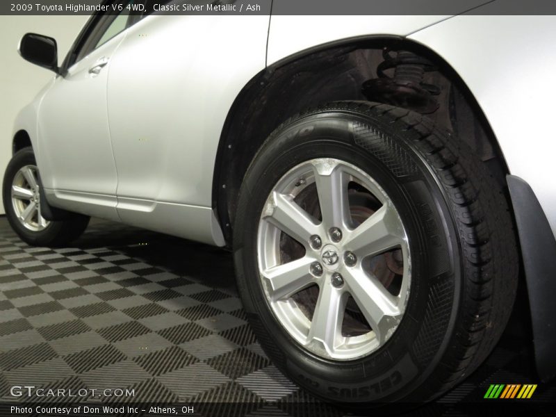 Classic Silver Metallic / Ash 2009 Toyota Highlander V6 4WD