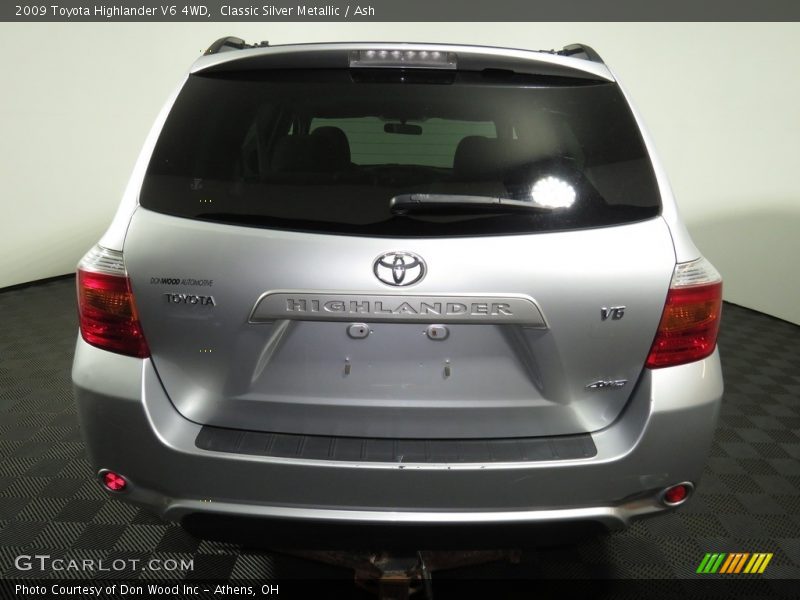 Classic Silver Metallic / Ash 2009 Toyota Highlander V6 4WD