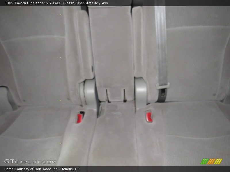 Classic Silver Metallic / Ash 2009 Toyota Highlander V6 4WD