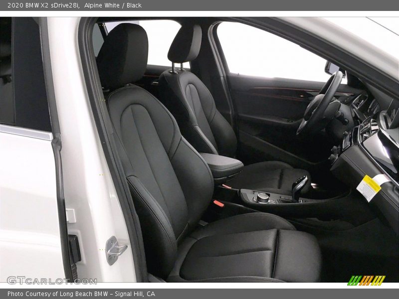 Alpine White / Black 2020 BMW X2 sDrive28i