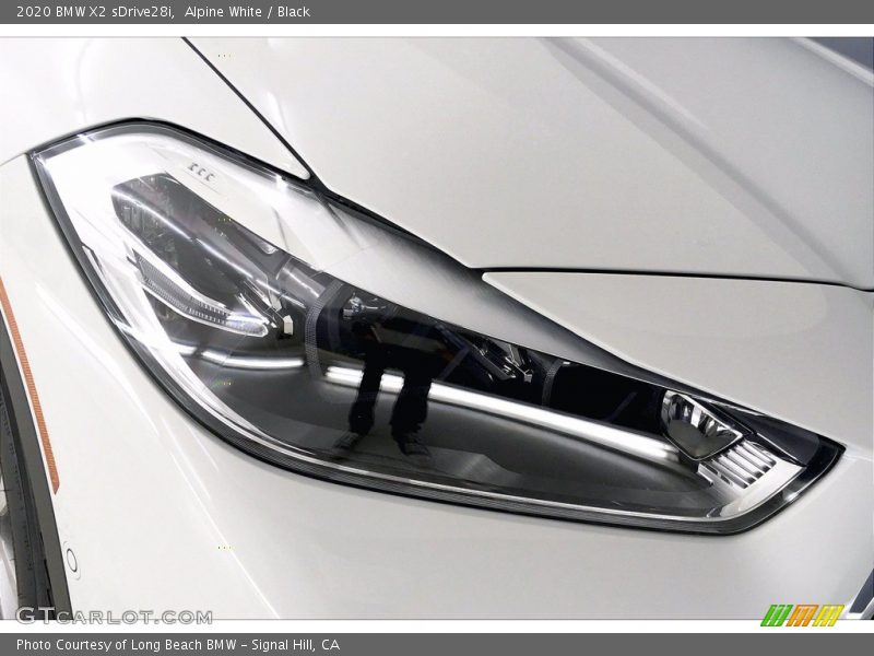 Alpine White / Black 2020 BMW X2 sDrive28i