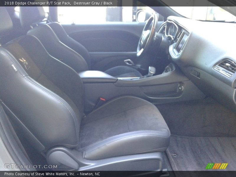 Destroyer Gray / Black 2018 Dodge Challenger R/T Scat Pack