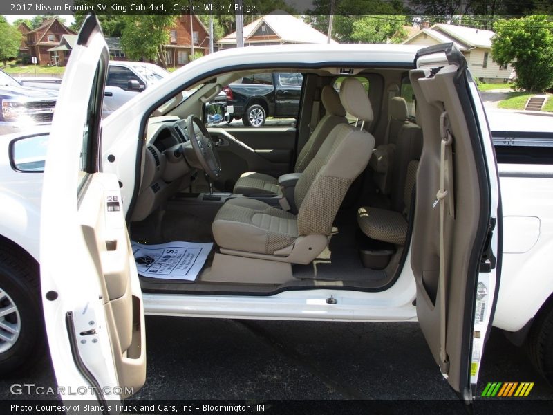 Glacier White / Beige 2017 Nissan Frontier SV King Cab 4x4