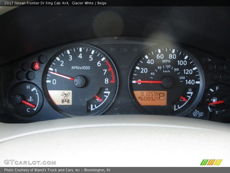 Glacier White / Beige 2017 Nissan Frontier SV King Cab 4x4