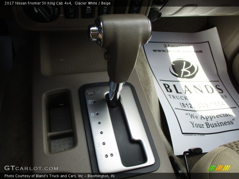 Glacier White / Beige 2017 Nissan Frontier SV King Cab 4x4