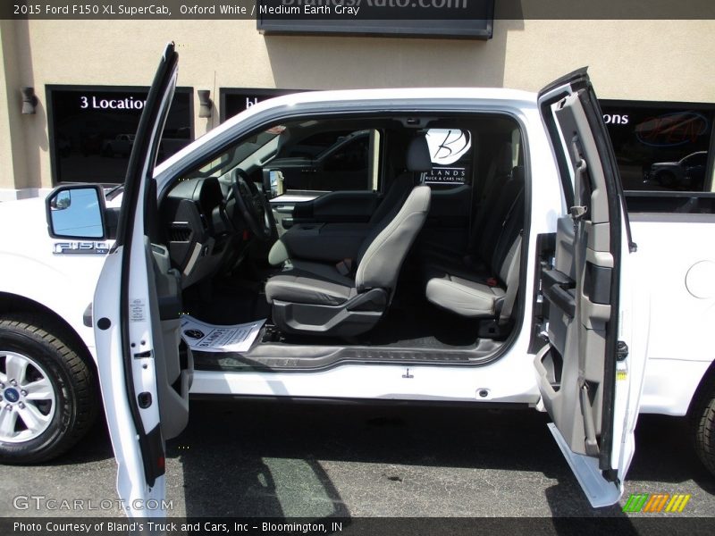 Oxford White / Medium Earth Gray 2015 Ford F150 XL SuperCab