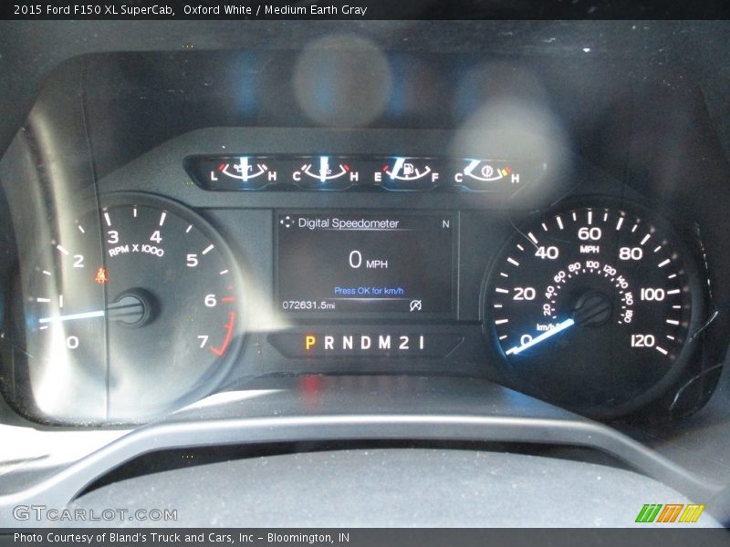 Oxford White / Medium Earth Gray 2015 Ford F150 XL SuperCab