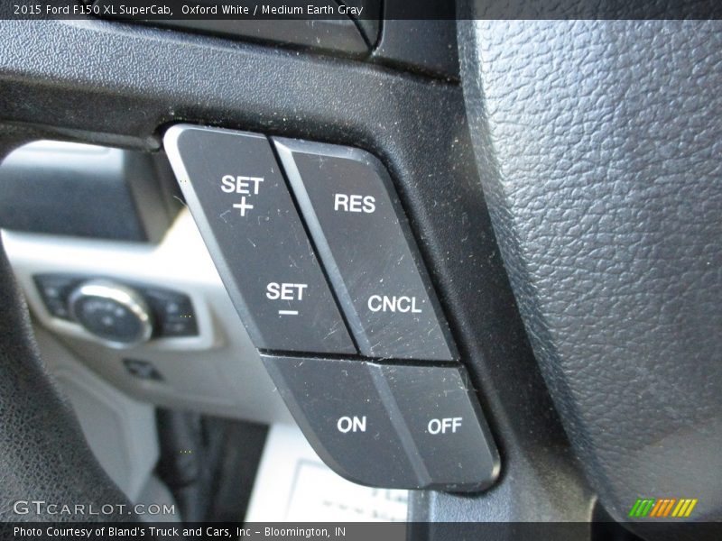 Oxford White / Medium Earth Gray 2015 Ford F150 XL SuperCab
