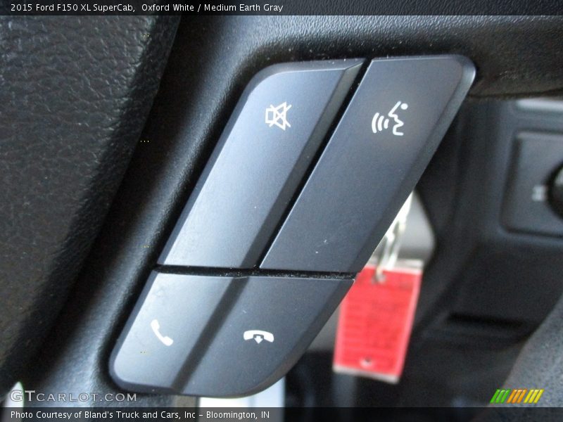 Oxford White / Medium Earth Gray 2015 Ford F150 XL SuperCab
