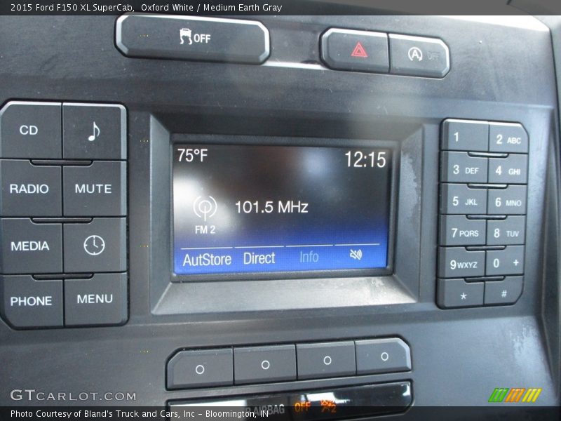 Oxford White / Medium Earth Gray 2015 Ford F150 XL SuperCab