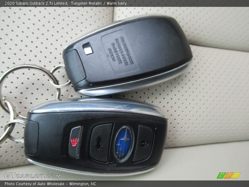 Tungsten Metallic / Warm Ivory 2020 Subaru Outback 2.5i Limited