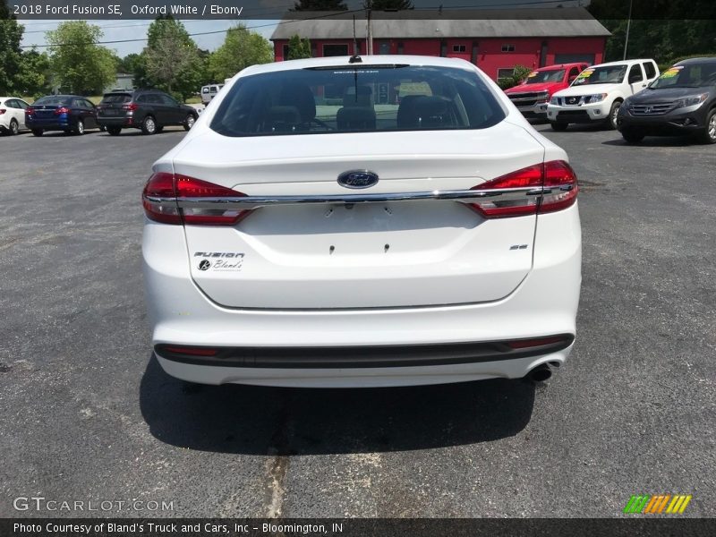 Oxford White / Ebony 2018 Ford Fusion SE